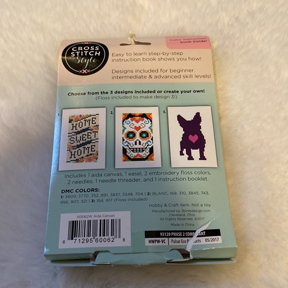 Cross stitch canvas & easel frenchie - Picture 3 of 5